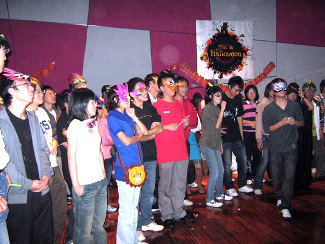 “万圣节”假面舞会图(1)